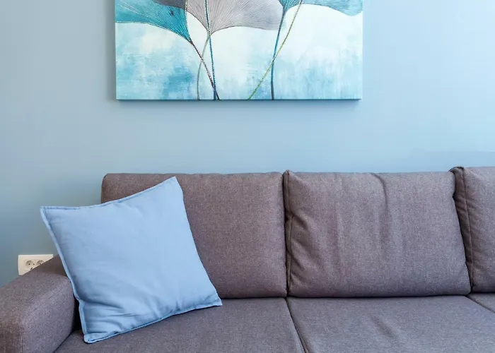 New Papillon Апартаменты Макарска